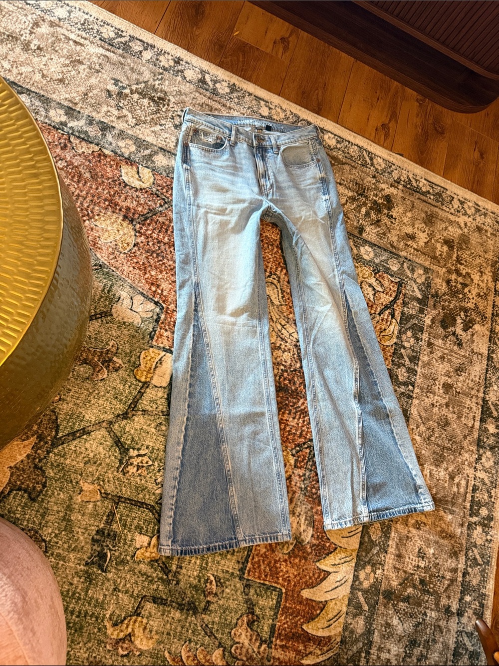 American Eagle flare baggy jeans